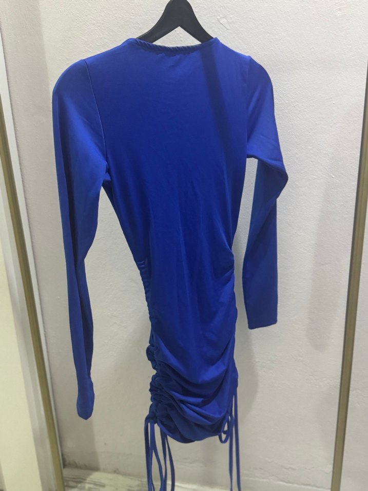 Mavi büzgü detaylı elbise - Görsel 3