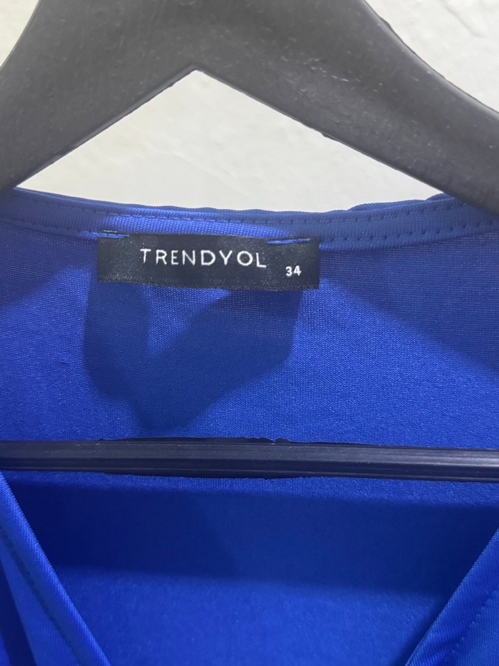 Mavi büzgü detaylı elbise - Görsel 4