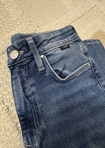 Mavi yüksek bel jean - Görsel 2