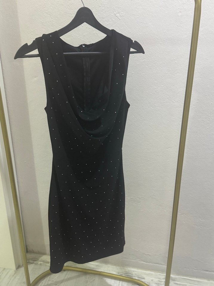 Siyah V Yaka Drapeli Midi Elbise - Görsel 2