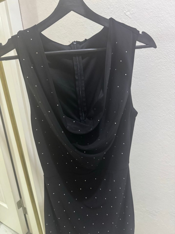 Siyah V Yaka Drapeli Midi Elbise - Görsel 3