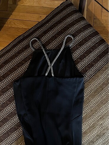 Yırtmaçlı taş askılı - Görsel 3