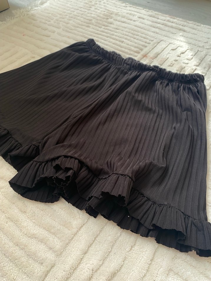 Siyah Pilili Mini Hamile Şortu - Görsel 3