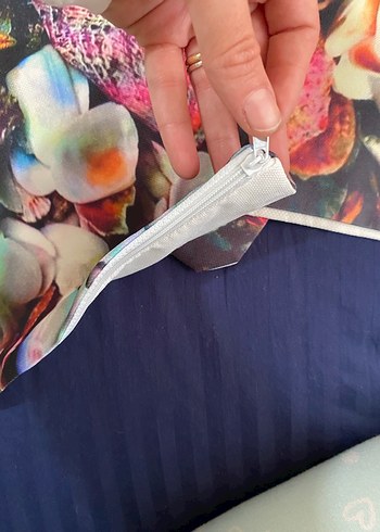 Renkli Pul Detaylı Plaj Çantası - Görsel 5