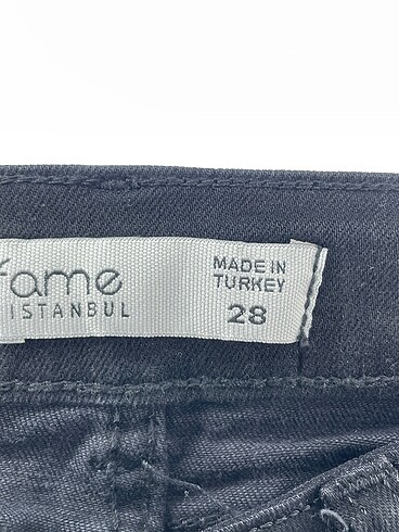 28 Beden siyah Renk Diğer Jean / Kot %70 İndirimli.