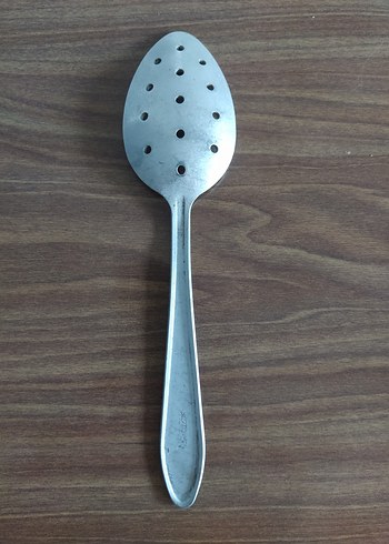 ÇOOK ESKİLERDEN DELİKLİ YEMEK KAŞIĞI (1 ADET) - Görsel 2