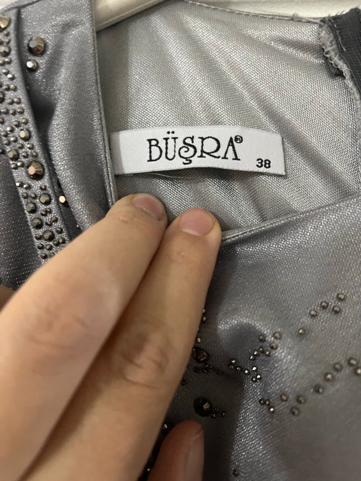 Gri İşlemeli Uzun Kollu Uzun Abiye Elbise - Görsel 3