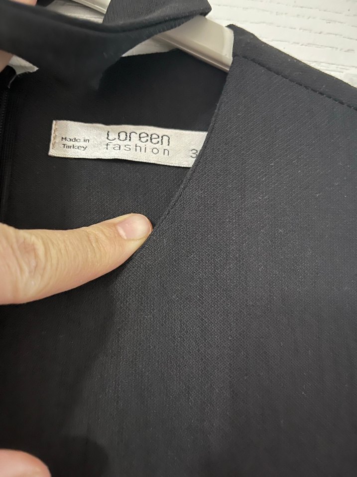 Düğmeli Siyah Uzun Kollu Kadın Elbise - Görsel 3