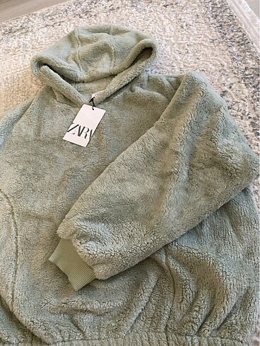13-14 Yaş Beden yeşil Renk Zara sweatshirt