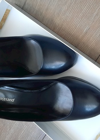 Deichmann Graceland Siyah Rugan Stiletto Topuklu Kadın Ayakkabı
