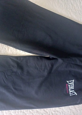 Kırmızı ve Siyah Eşofman Altı - Görsel 6