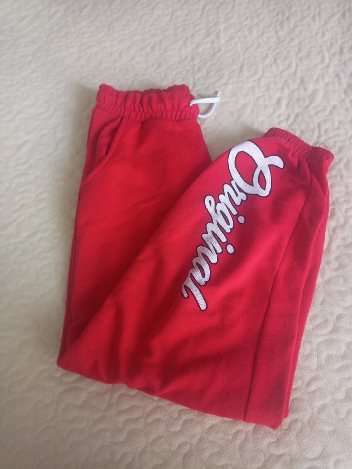 Kırmızı ve Siyah Eşofman Altı - Görsel 5