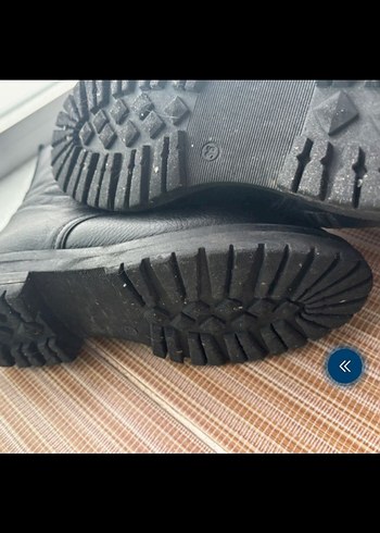 Siyah Deri Bağcıklı Kadın Bot - Görsel 8