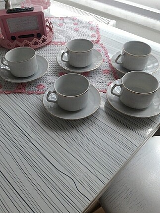  Çay ve neskafe fincanı 