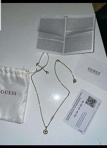 Guess Guess kolye 