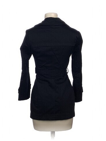 38 Beden Koton Trenchcoat %70 İndirimli.