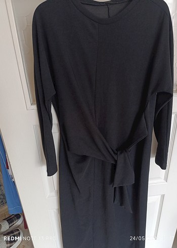Beyaz Butik Kadın Siyah Kemerli Uzun Elbise