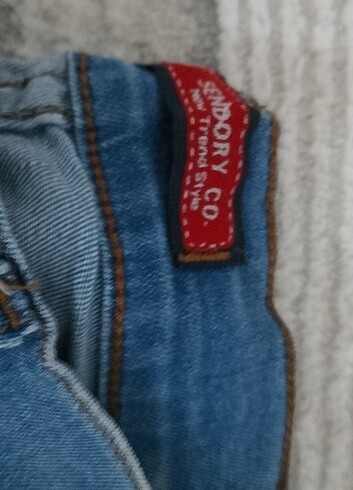 Diğer Çeşitli markalarda pantolon modelleri 