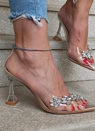 Şeffaf taşlı stiletto 