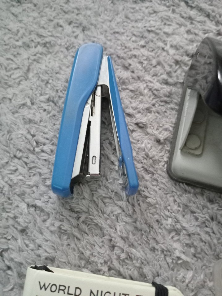 Gri Ofis Seti: Delgeç, Zımba, Defter, Pergel - Görsel 2