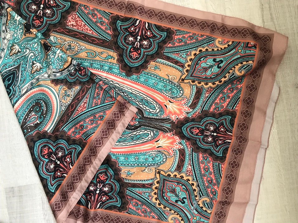 Desenli Şal - Görsel 2