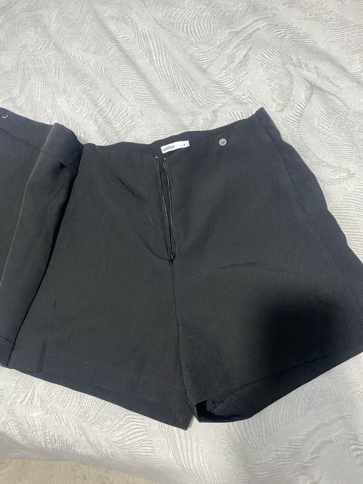 Siyah Mini Şort Etek - Görsel 5