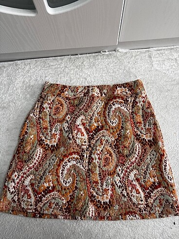 mini etek etnik desenli