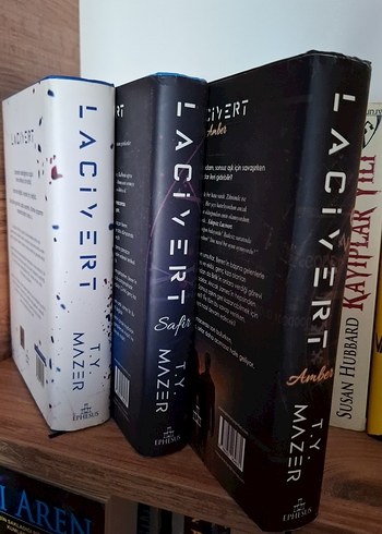 T.Y. A. - Lacivert Roman Serisi - Görsel 2