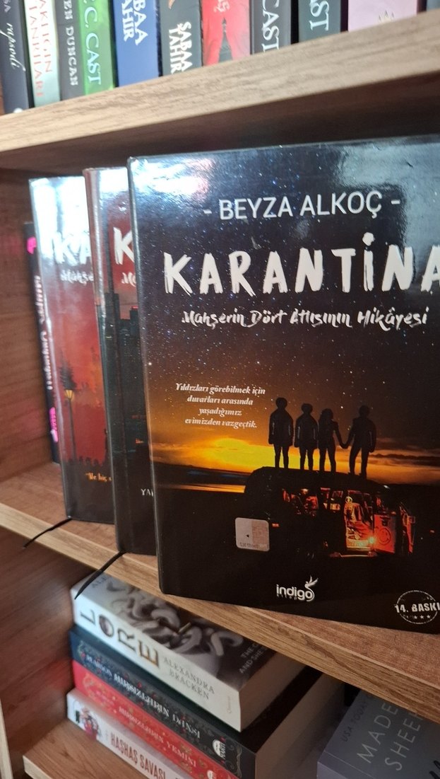 Beyza Alkoç - Karantina Roman Seti - Görsel 2