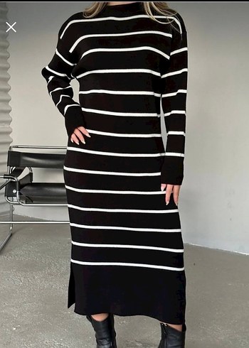 Siyah Beyaz Çizgili Uzun Triko Elbise - Görsel 3