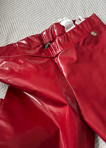 Parlak Kırmızı Kadın Dar Kesim Kumaş Pantolon - Görsel 2