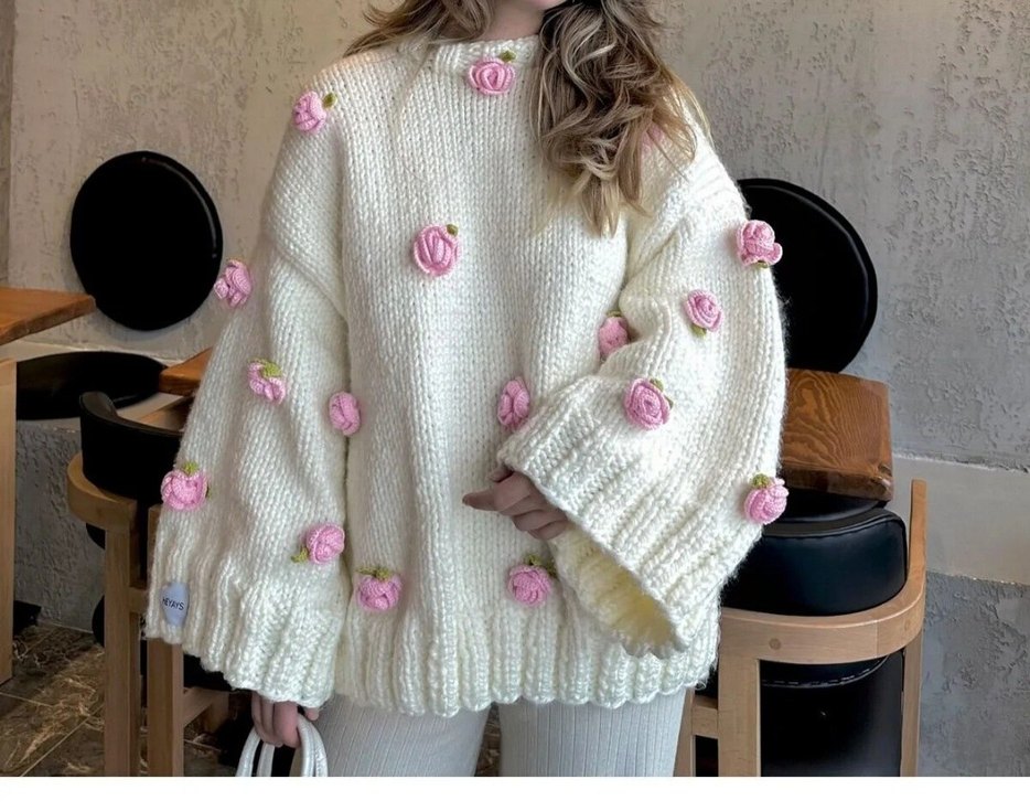 Rosalinda El Örgüsü Gül Detaylı Oversize Kazak - Görsel 2