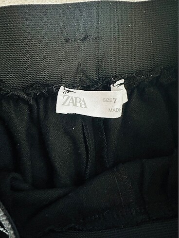 7 Yaş Beden siyah Renk Zara 7 yaş kışlık pantolon