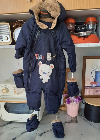Kujju marka Koyu Mavi Kürklü Bebek Kayak Tulumu