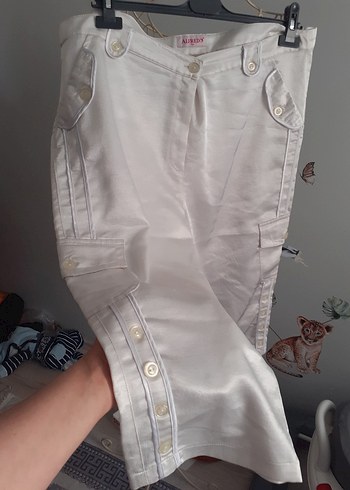 Yeni Düğmeli Kısa Kadın Keten Pantolon Kapri 50 beden alfredo - Görsel 3