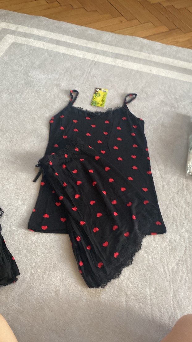 Siyah Kalp Desenli Kısa Kadın Pijama Takımı - Görsel 2