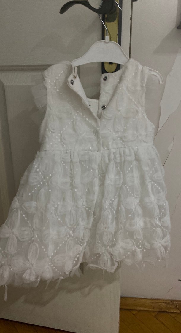 Beyaz Kız Çocuk Fırfırlı Nakışlı Elbise - Görsel 2