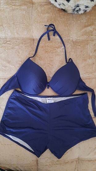 Şortlu bikini