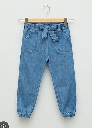 İnce kot pantolon