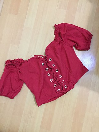 İP DETAYLI HARİKA CROP TOP