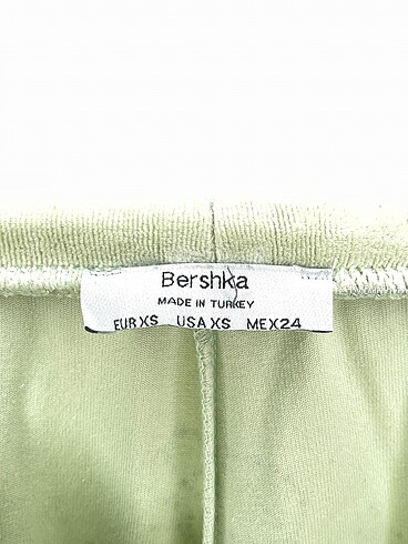 xs Beden yeşil Renk Bershka Düz Kesim %70 İndirimli.