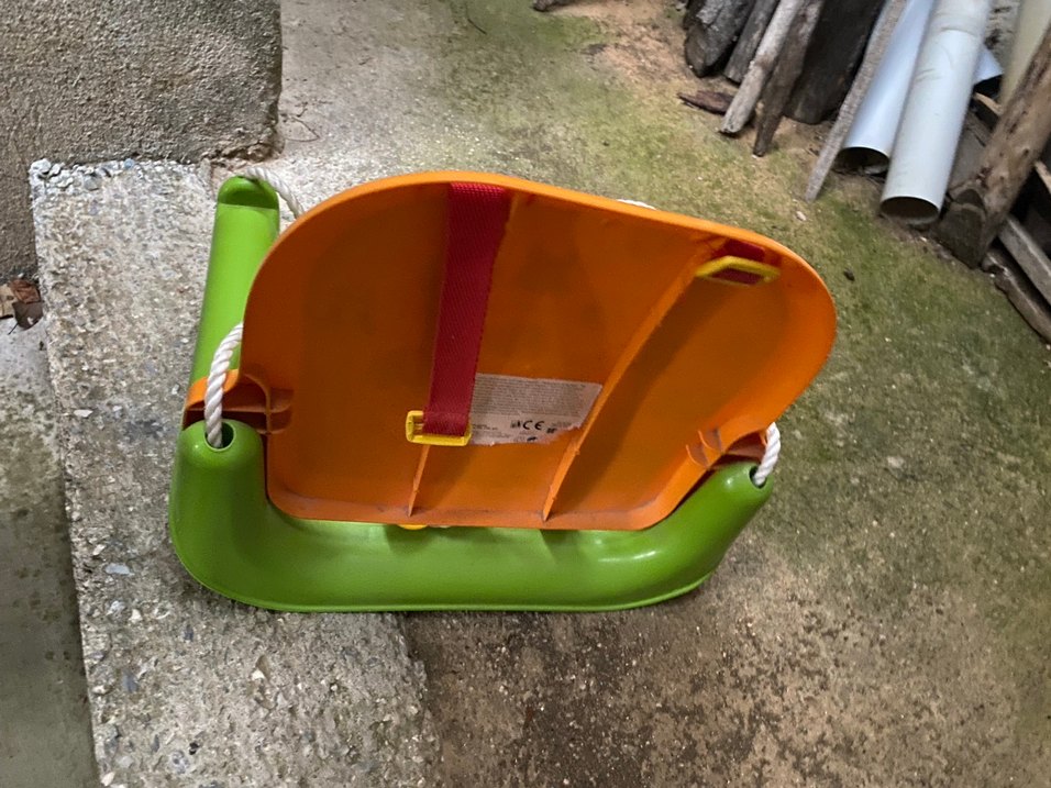 Renkli çocuk salıncağı - Görsel 2