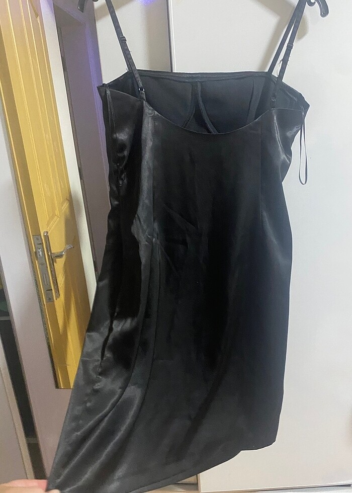 Saten elbise - Görsel 3