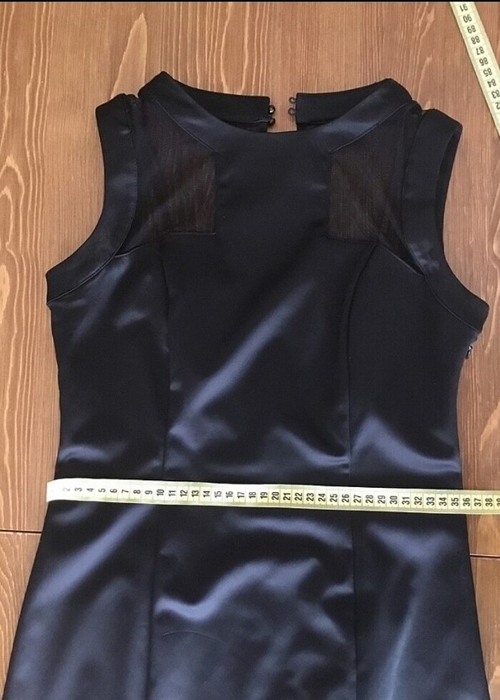 Siyah saten kısa elbise - Görsel 3