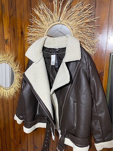 H&M Peluş Yakalı Mont