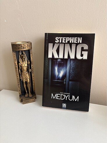 The shining / medyum - stephen king