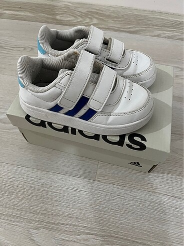 Adidas çocuk ayakkabısı