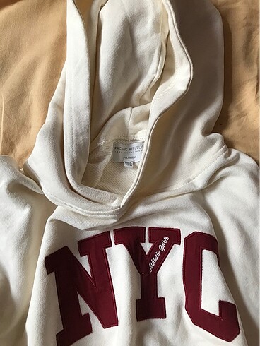 m Beden Pull and bear sweatshirt