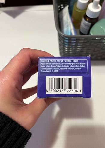 Oral-B Pro 3D White Hafif Nane Diş Macunu - Görsel 4