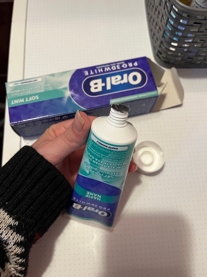 Oral-B Pro 3D White Hafif Nane Diş Macunu - Görsel 3